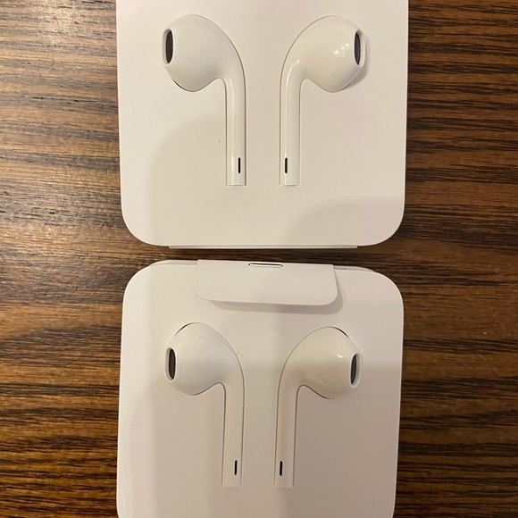 Apple Other - Apple EarPods headphones NEW